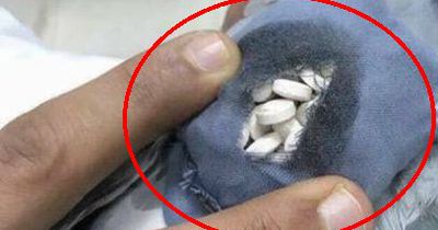 Fast 200 Ecstasy-Pillen wurden diesem Kurier abgenommen